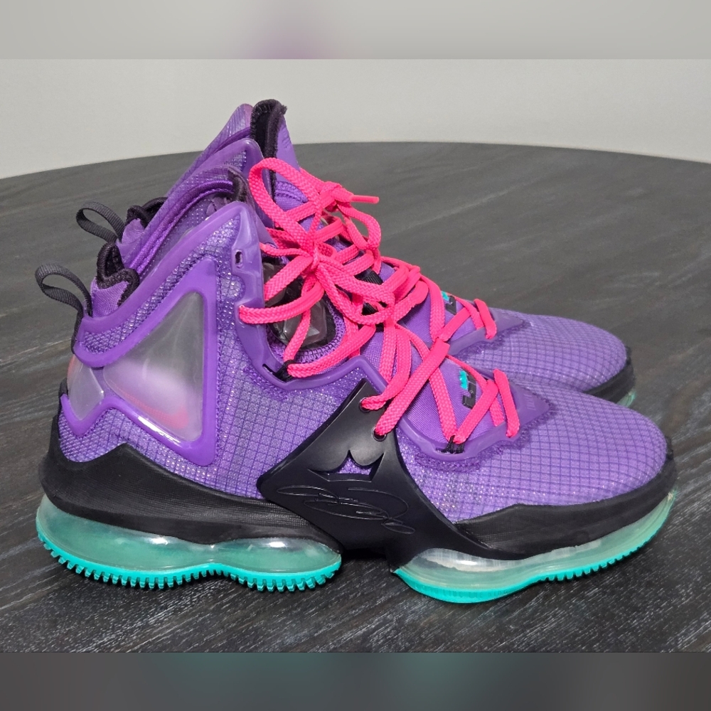 Nike Lebron 19 Purple, Pink And Aqua Size 8.